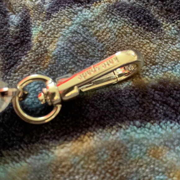 New Kate spade Apple AirPod Pro Case Shiny iridescent w keychain clip silver - Picture 5 of 6